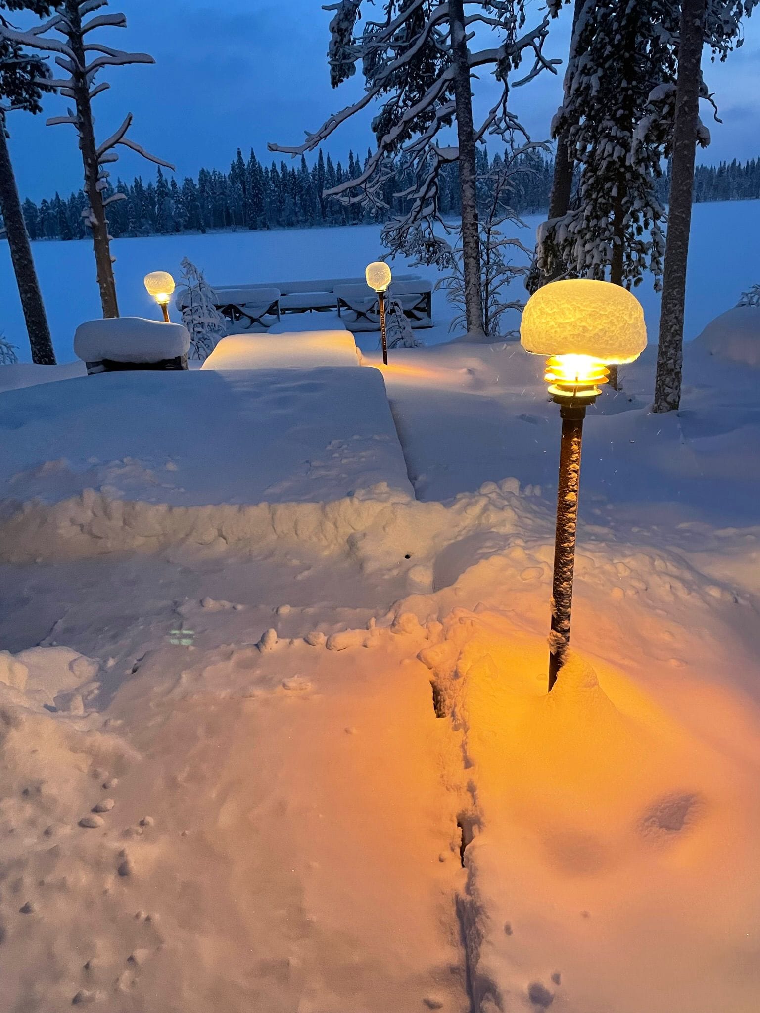 Mökki Tikka : une maison privée au bord du lac en Laponie