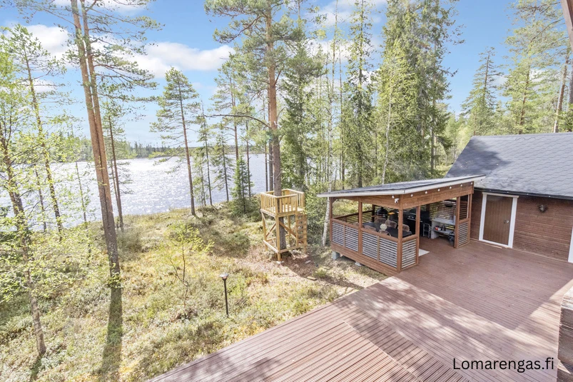 Mökki Tikka : une maison privée au bord du lac en Laponie