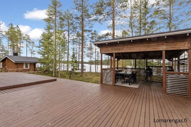 Mökki Tikka : une maison privée au bord du lac en Laponie